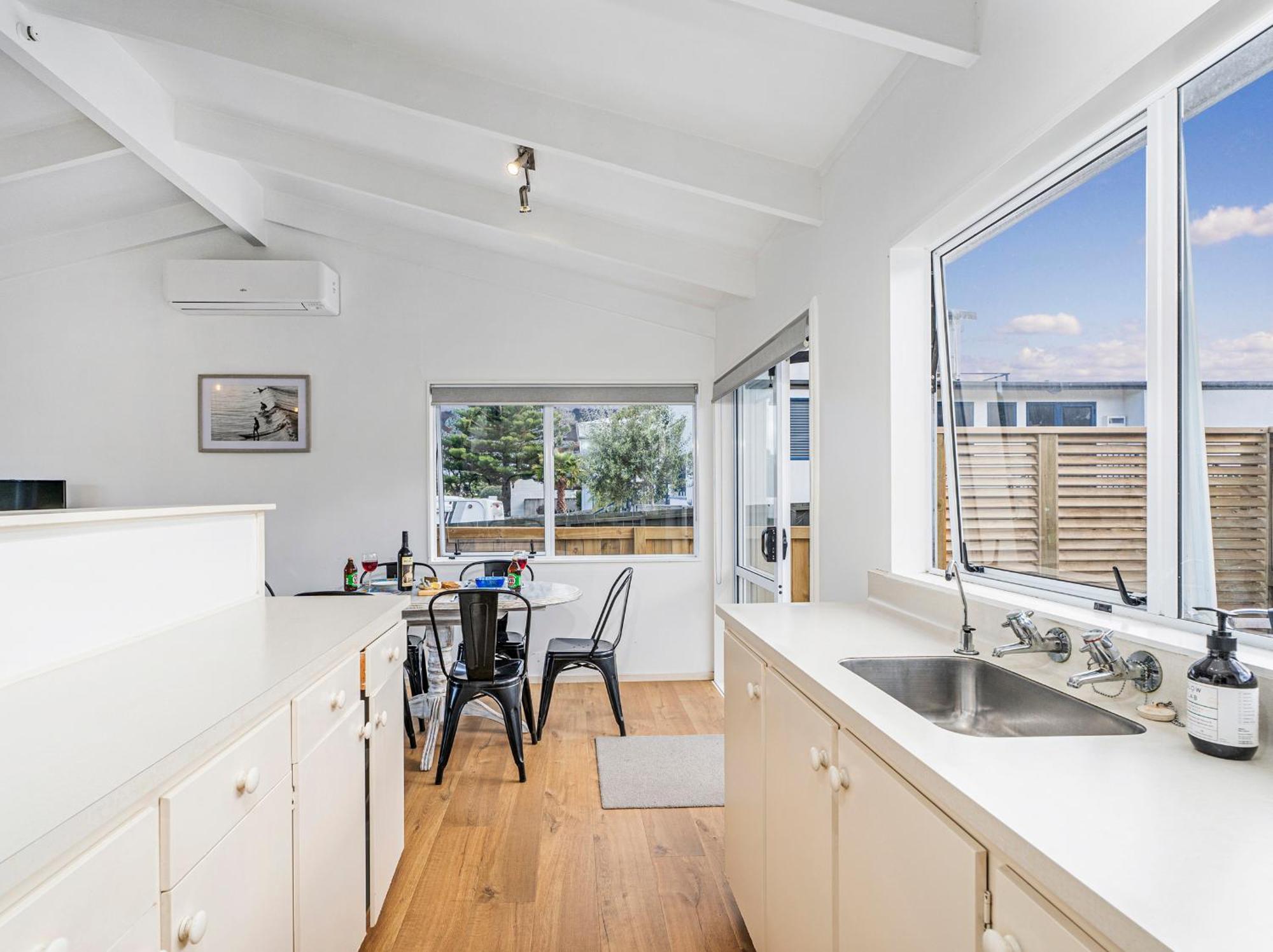 Retreat By The Beach - Pauanui Holiday Home Luaran gambar